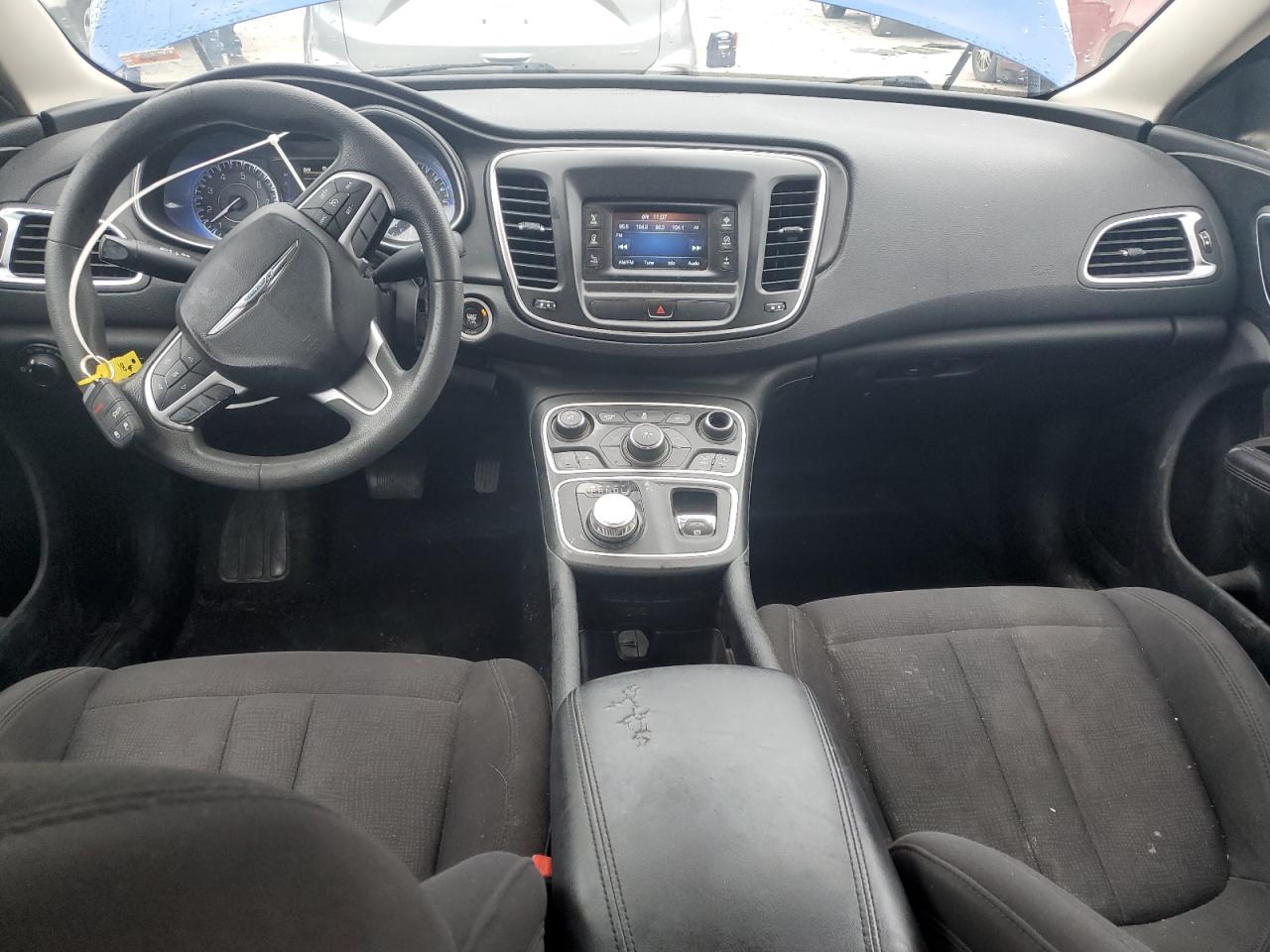 2015 Chrysler 200 Limited VIN: 1C3CCCABXFN621767 Lot: 83792385