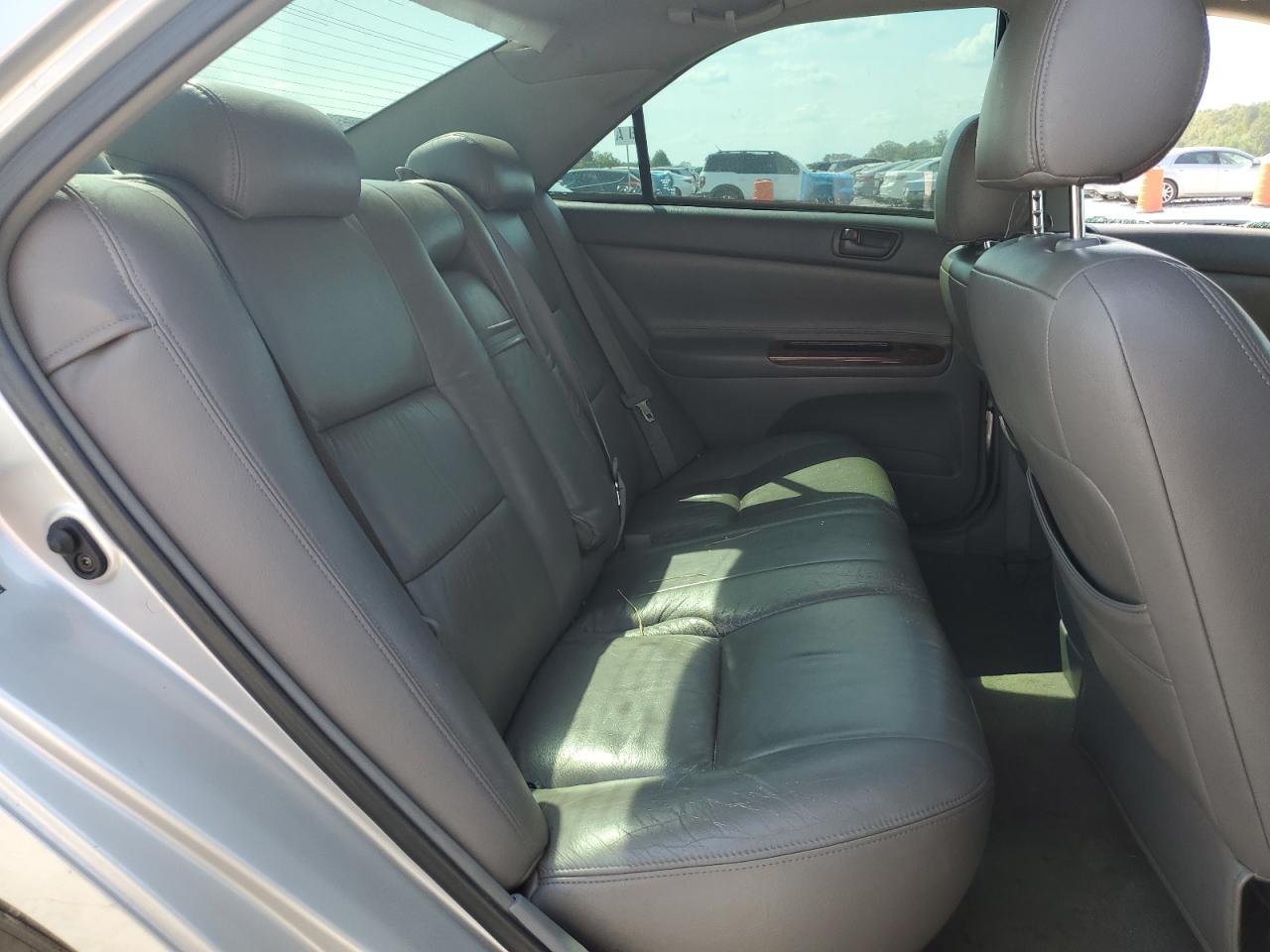 2004 Toyota Camry Le VIN: 4T1BF32K04U586247 Lot: 71740095