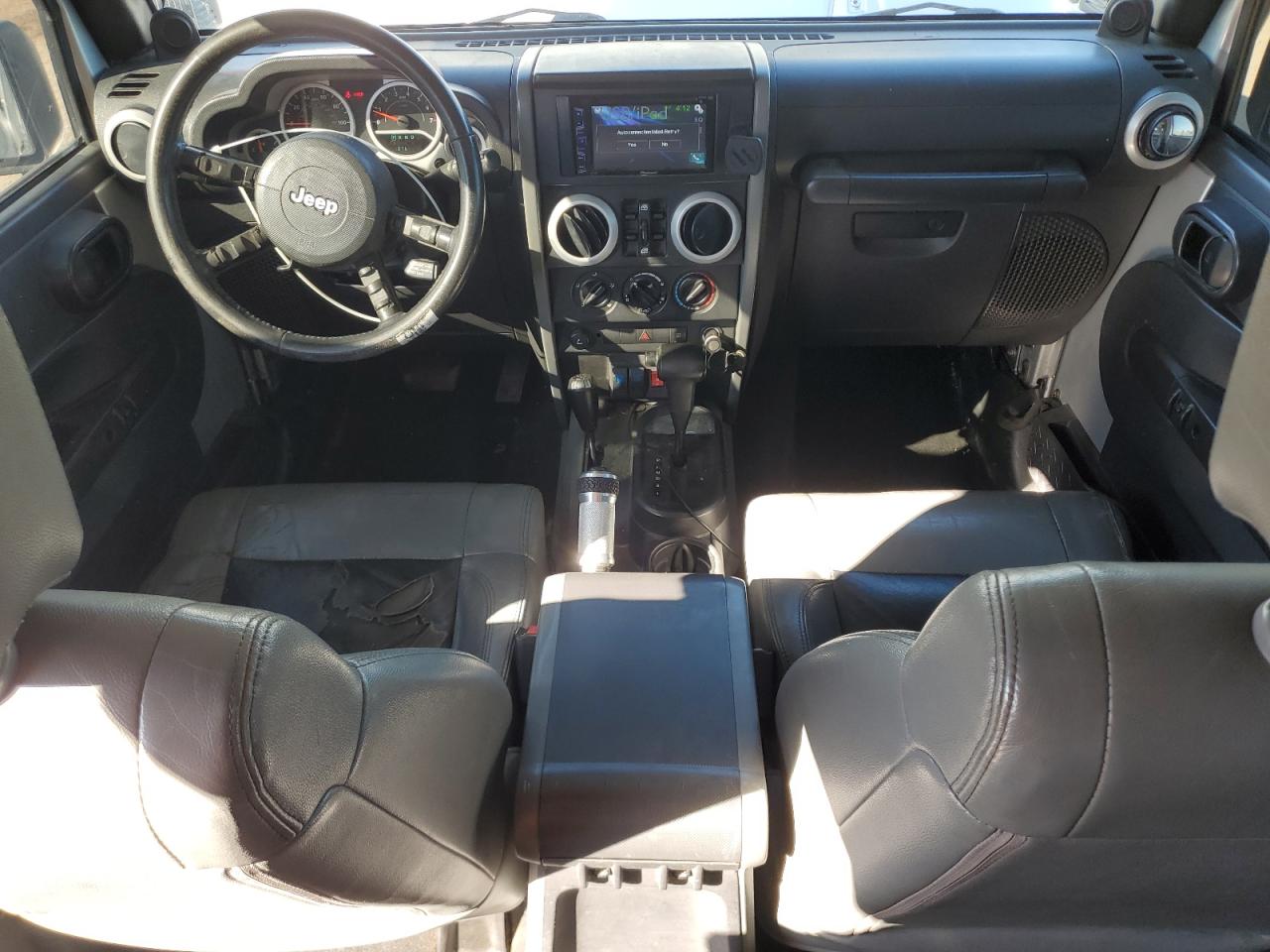 2008 Jeep Wrangler Unlimited Sahara VIN: 1J8GA591X8L575746 Lot: 84580255