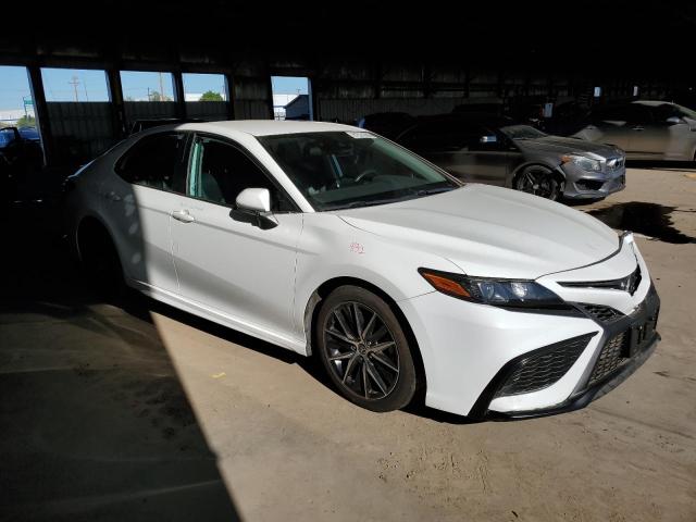  TOYOTA CAMRY 2022 Белы