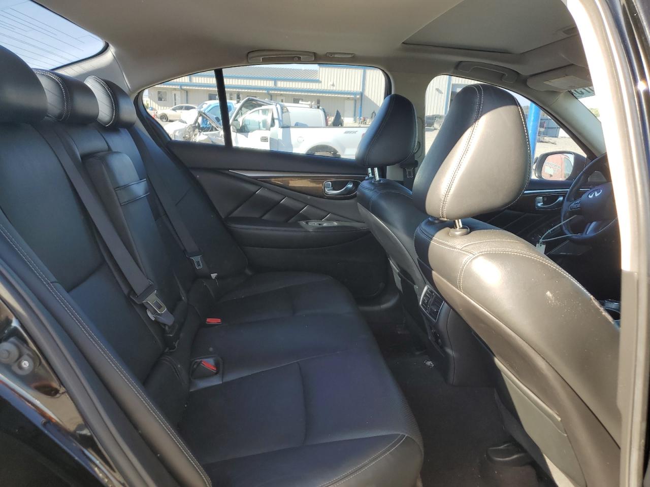 2017 Infiniti Q50 Premium VIN: JN1EV7AP3HM735090 Lot: 84469575