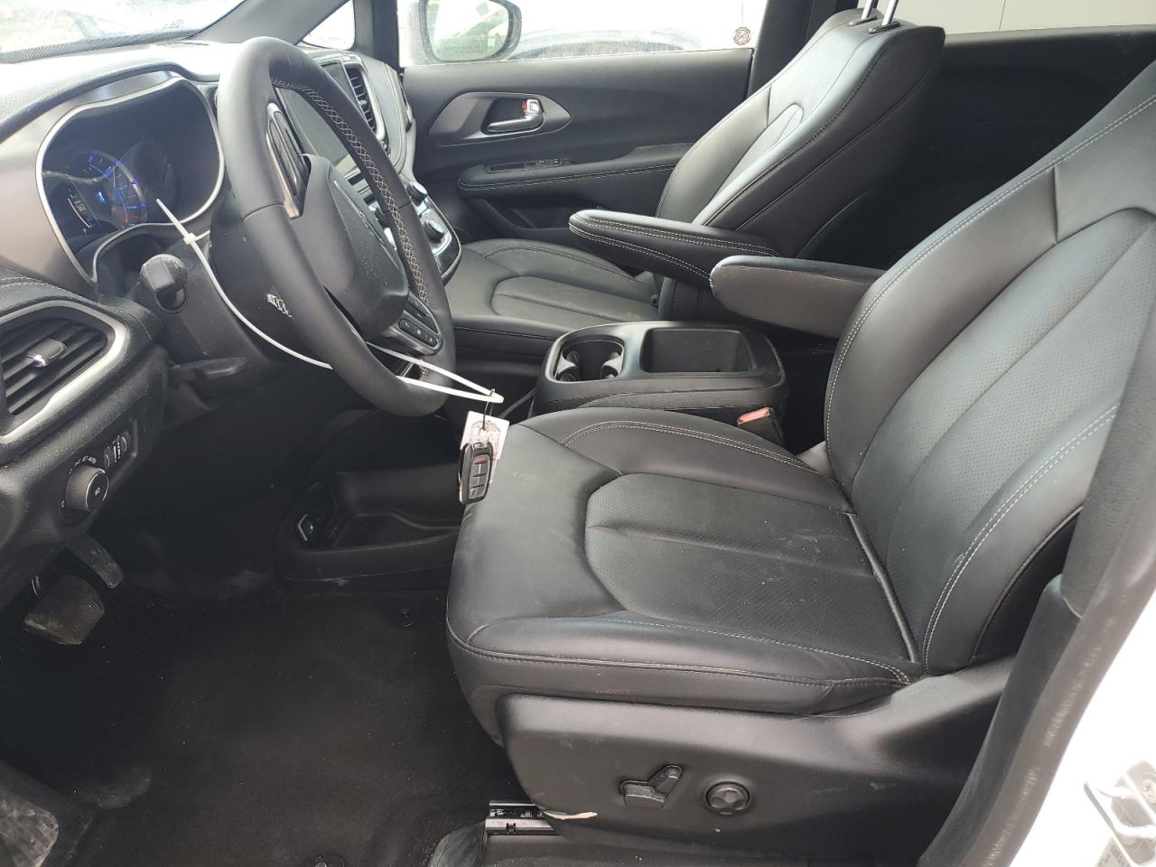 2025 Chrysler Pacifica Hybrid Select VIN: 2C4RC1S78SR572683 Lot: 84204255