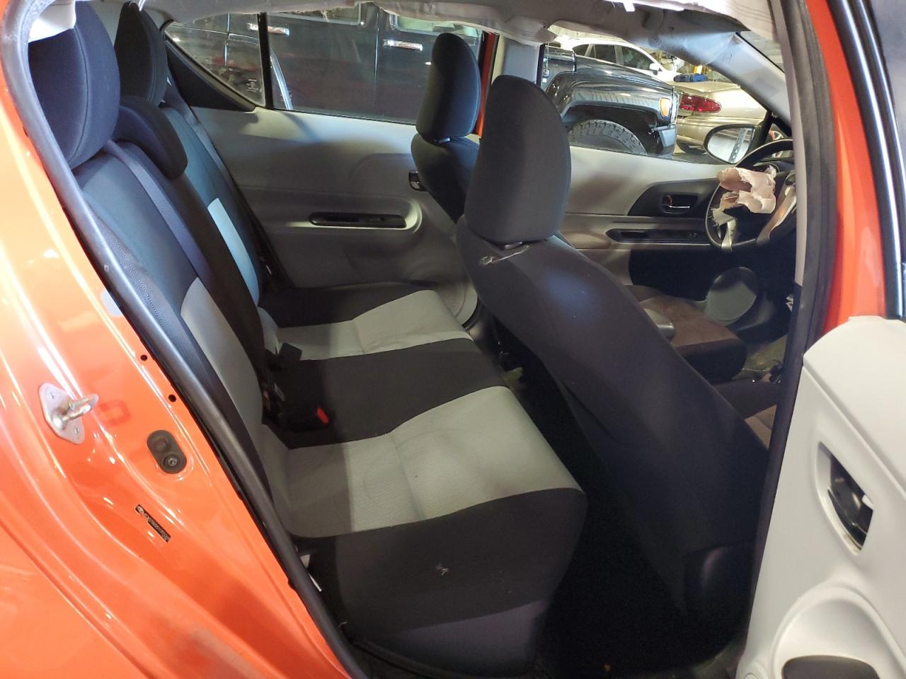 2013 Toyota Prius C VIN: JTDKDTB32D1055068 Lot: 83802535