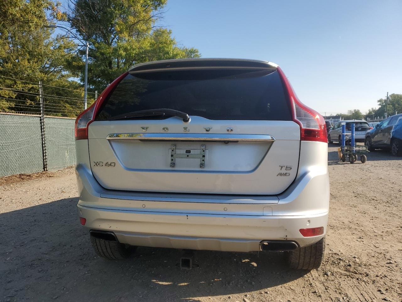 2016 Volvo Xc60 T5 Premier VIN: YV4612RK7G2811491 Lot: 71618795