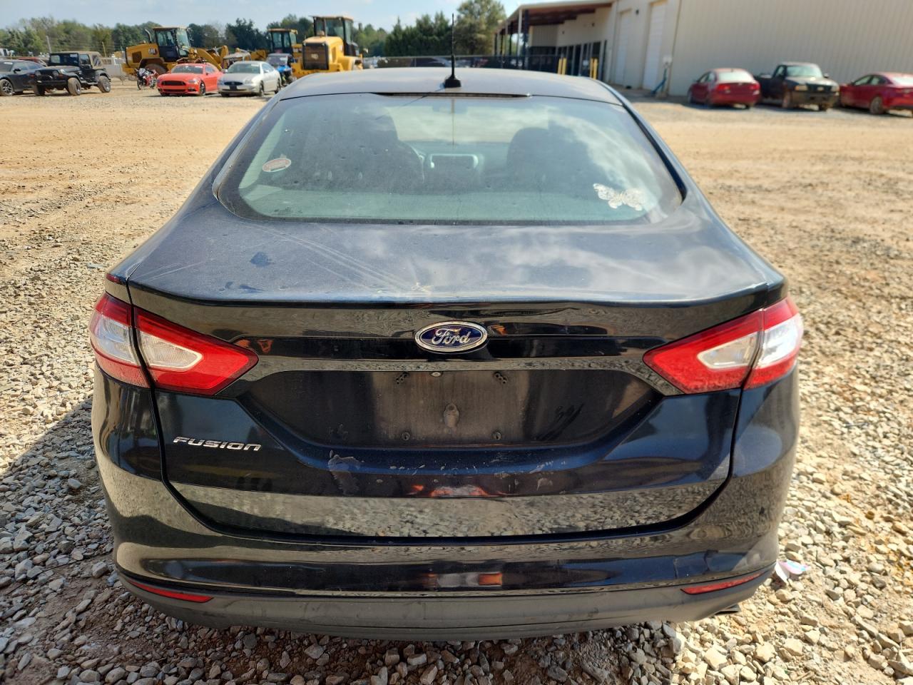 2015 Ford Fusion S VIN: 3FA6P0G77FR149061 Lot: 82113165