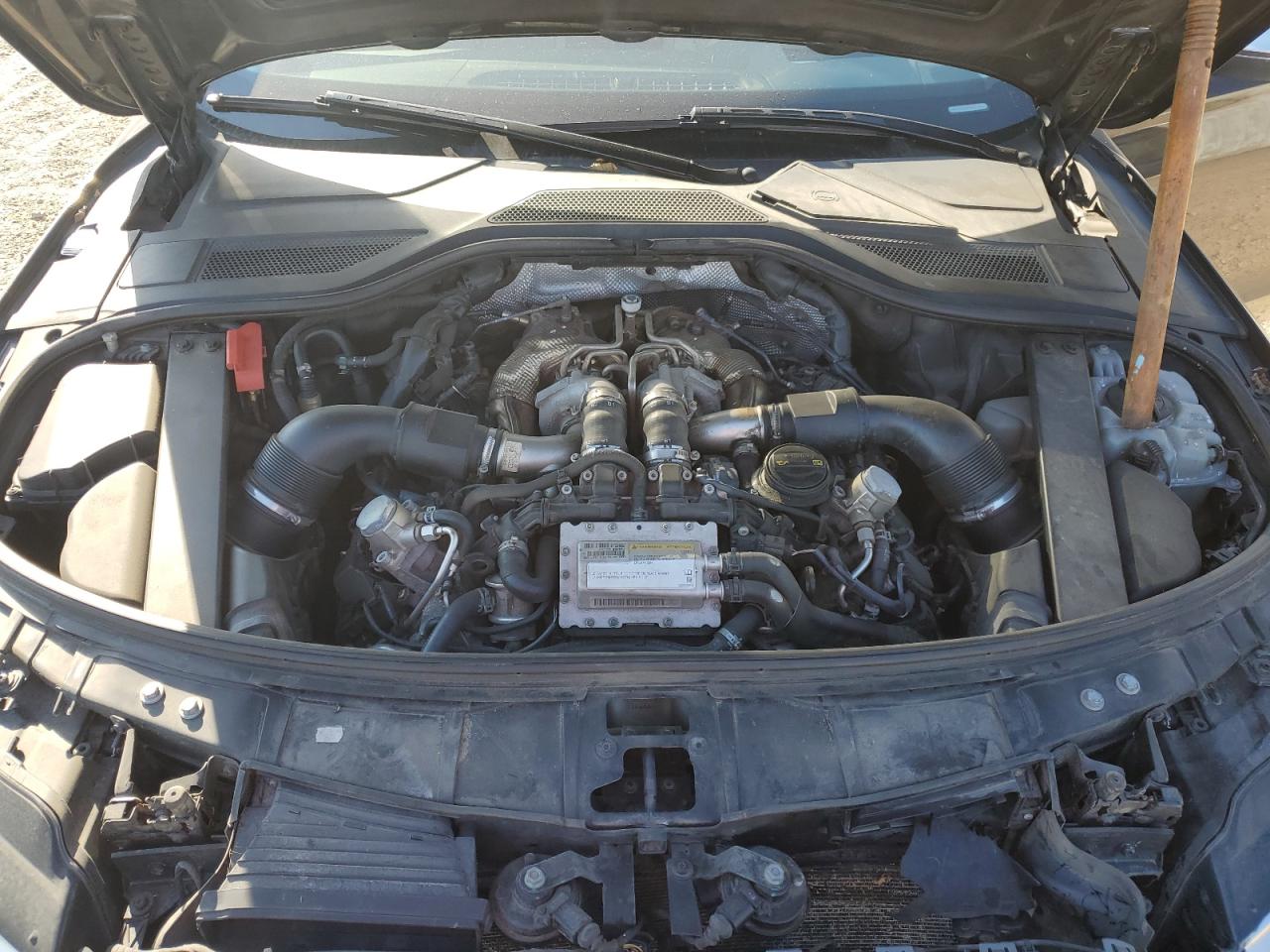 2015 Audi S8 Quattro VIN: WAUK2AFD9FN007802 Lot: 81842895