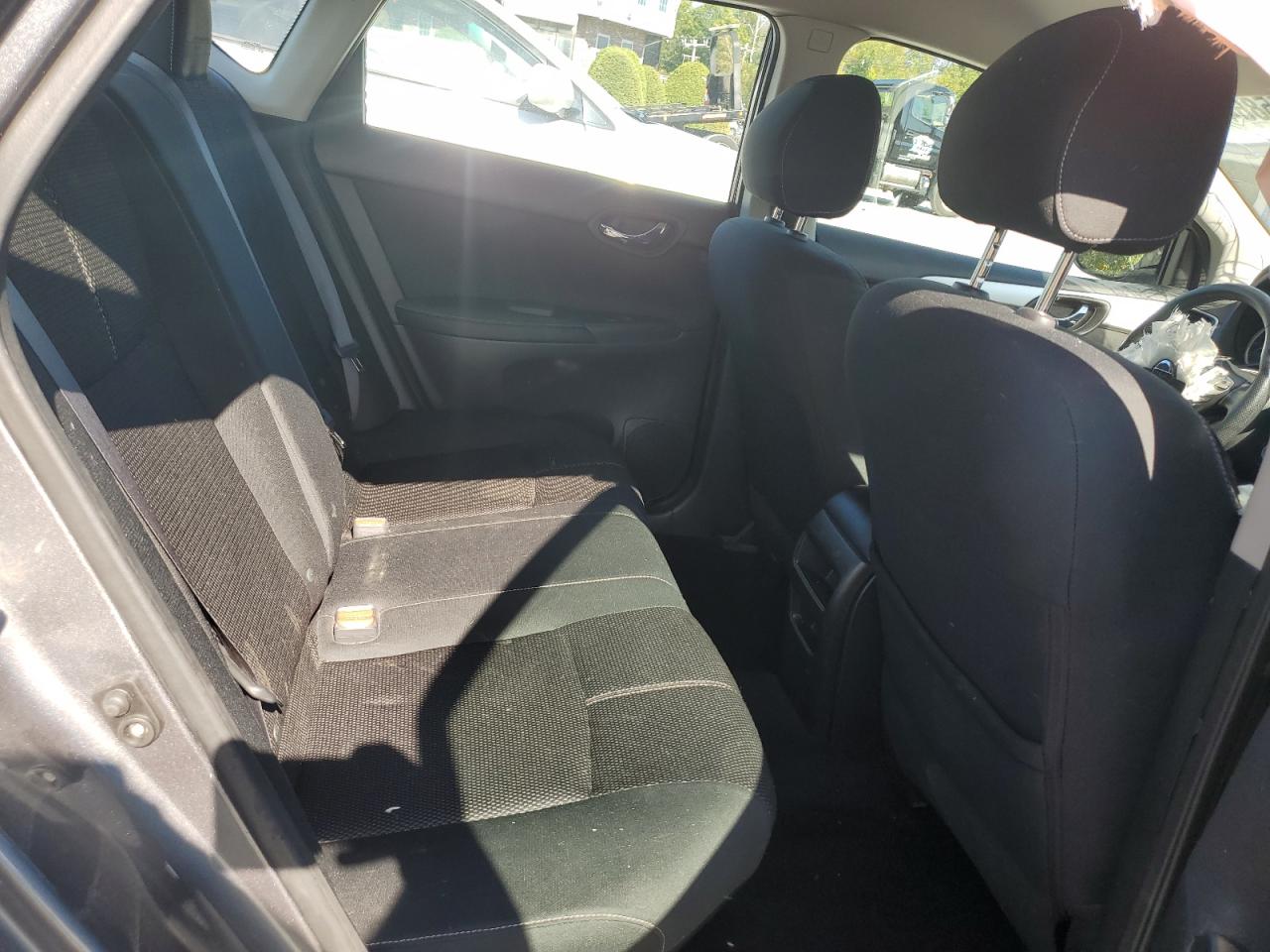 2018 Nissan Sentra S VIN: 3N1AB7AP2JY250157 Lot: 81558645