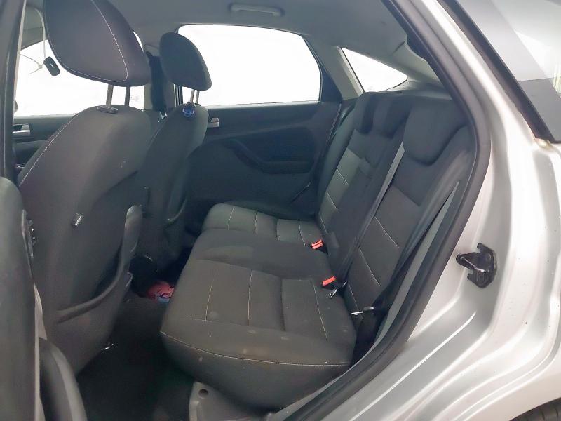 2010 FORD FOCUS TITANIUM 