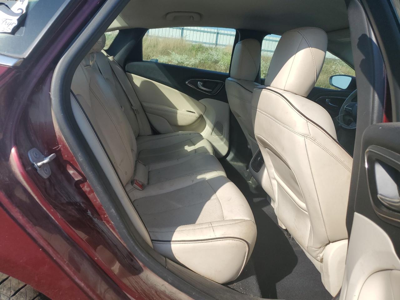 2015 Chrysler 200 C VIN: 1C3CCCCB5FN561622 Lot: 81822605