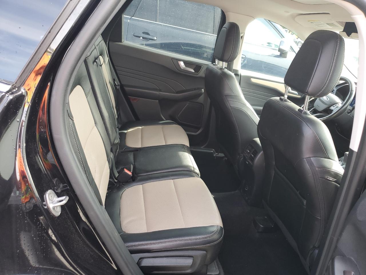 2021 Ford Escape Titanium VIN: 1FMCU9J97MUA62699 Lot: 71092045