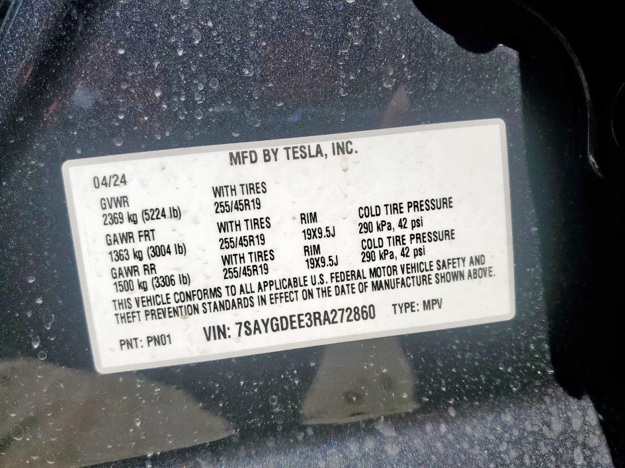 2024 Tesla Model Y VIN: 7SAYGDEE3RA272860 Lot: 70553955