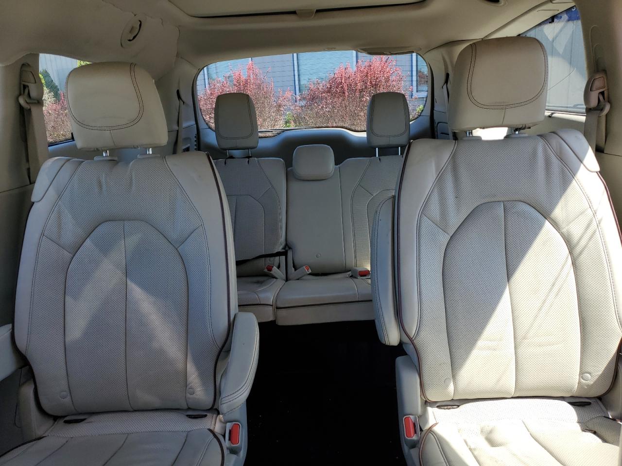 2019 Chrysler Pacifica Limited VIN: 2C4RC1GG8KR628565 Lot: 71984975