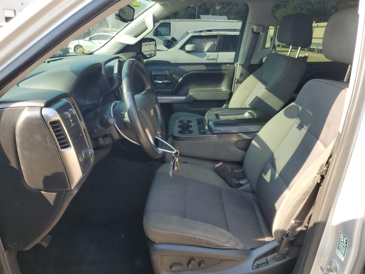 2015 Chevrolet Silverado C1500 Lt VIN: 3GCPCREC1FG458163 Lot: 81147305