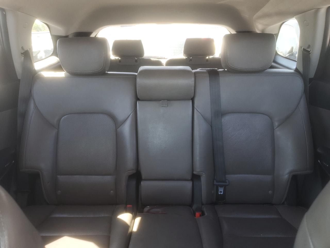 2017 Hyundai Santa Fe Se VIN: KM8SN4HF8HU245445 Lot: 71875965