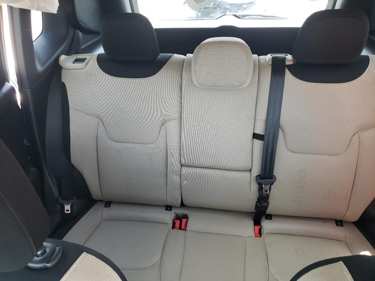 2017 Jeep Renegade Latitude VIN: ZACCJABBXHPE56821 Lot: 71352365