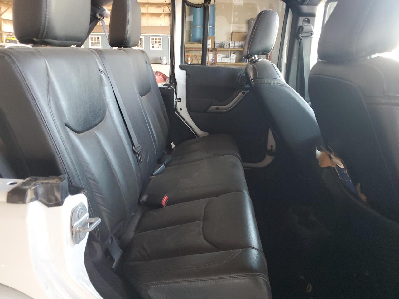 2018 Jeep Wrangler Unlimited Sahara VIN: 1C4BJWEG3JL886040 Lot: 81063925