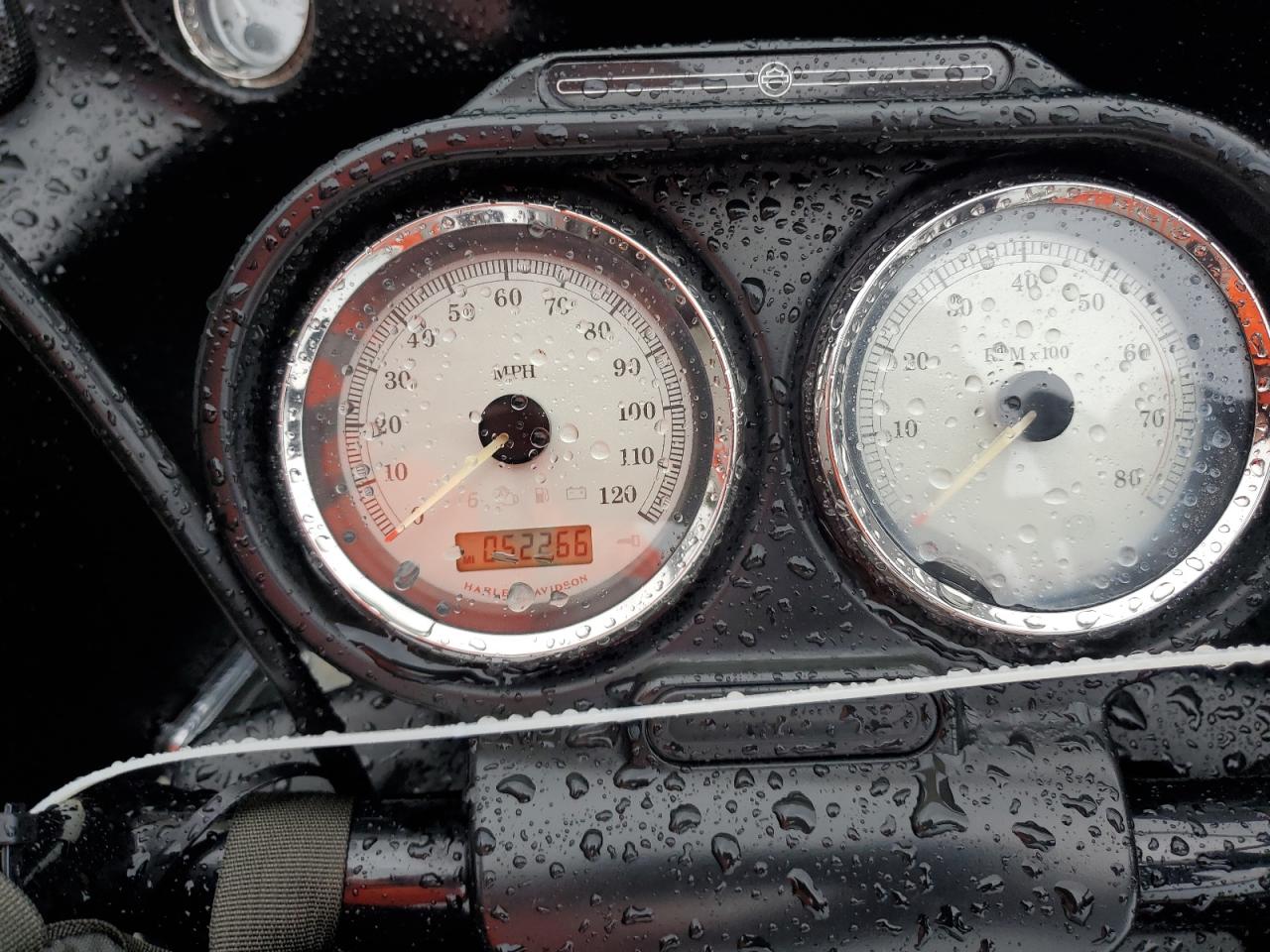 2011 Harley-Davidson Fltrx VIN: 1HD1KHM30BB630429 Lot: 81250745