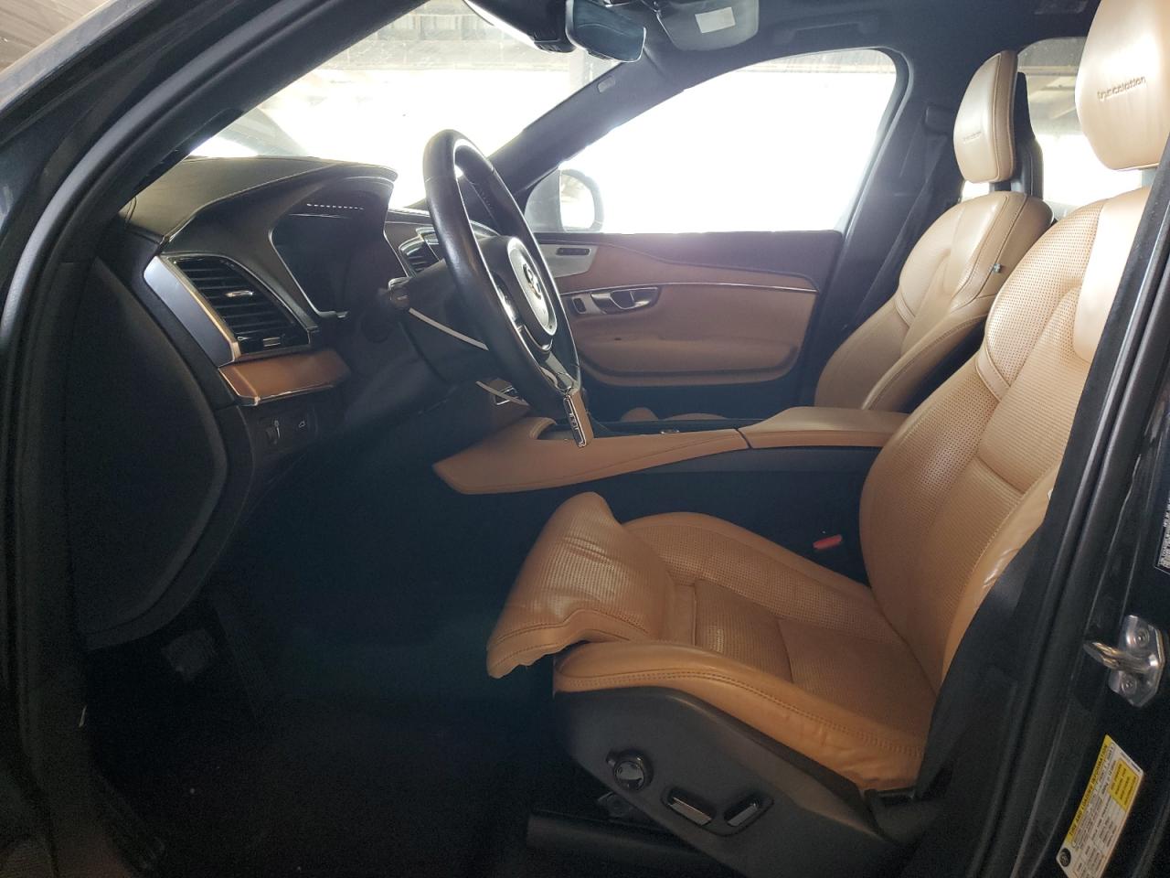 2017 Volvo Xc90 T6 VIN: YV4A22PL8H1135790 Lot: 70776115