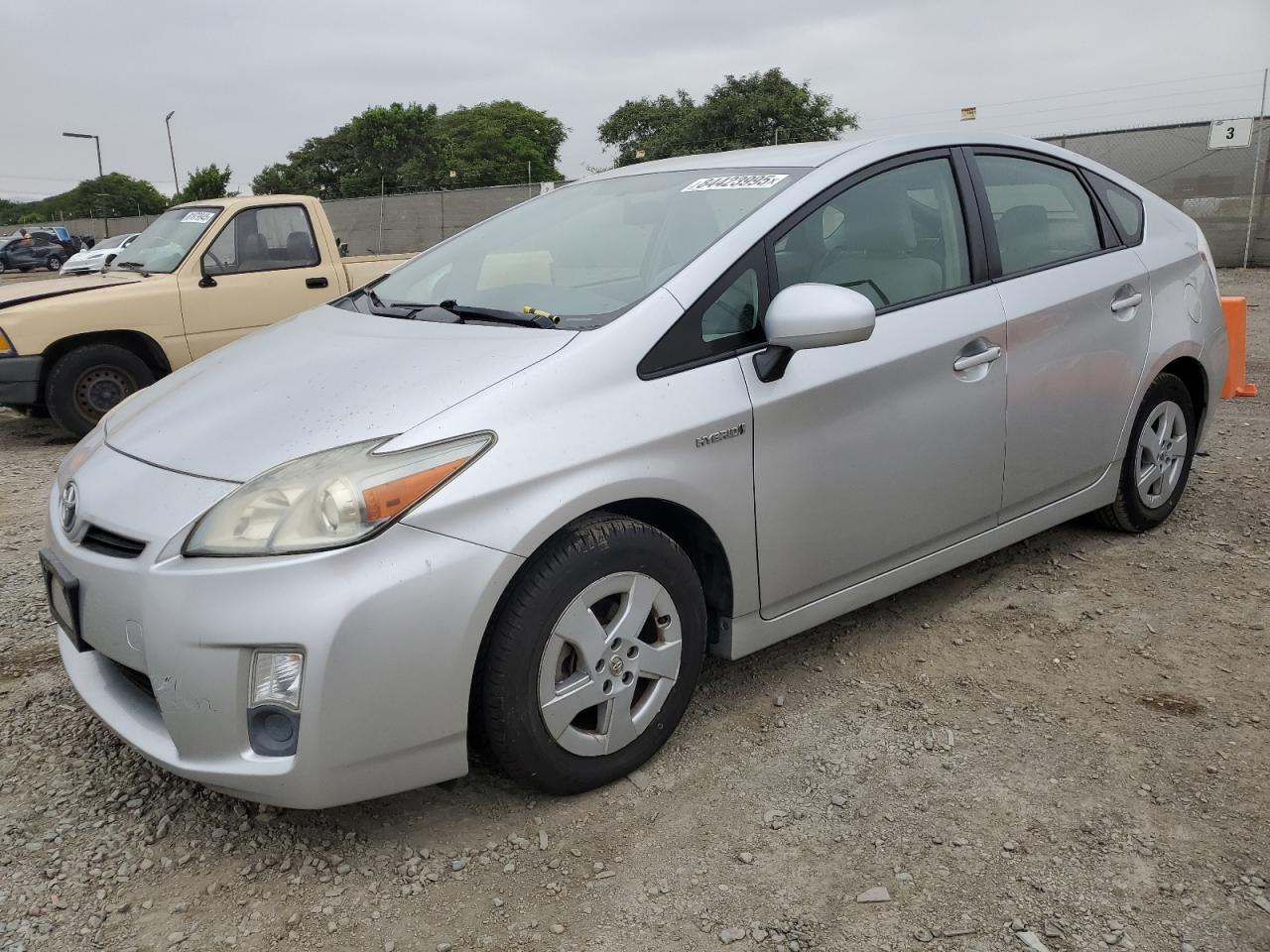 2010 Toyota Prius silver hatchback hybrid JTDKN3DU4A5019163 photo #1