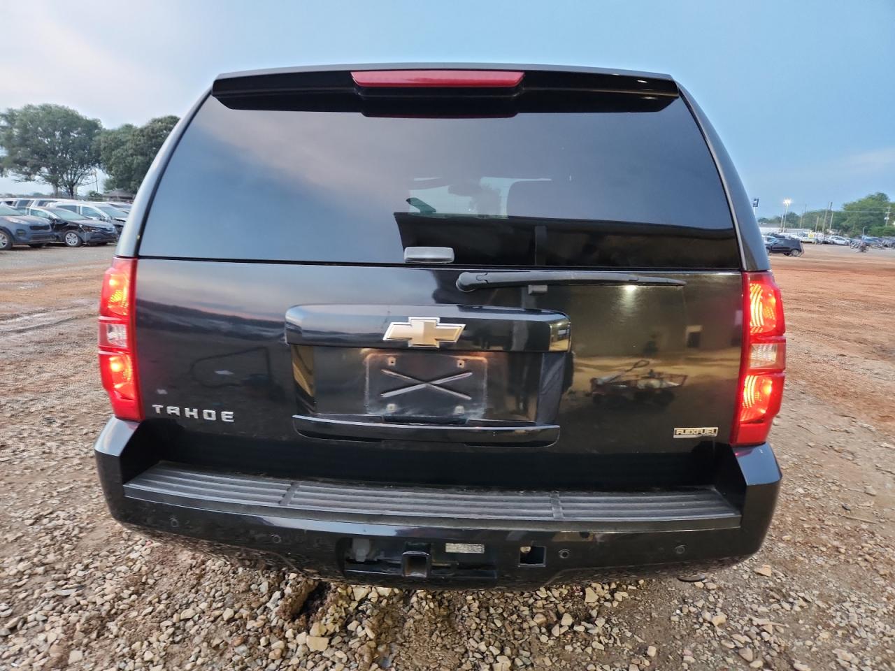 2010 Chevrolet Tahoe C1500 Lt VIN: 1GNUCBE04AR137136 Lot: 83794435