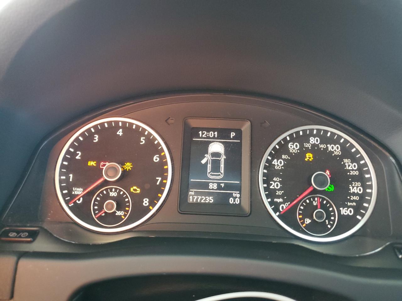 2017 Volkswagen Tiguan S VIN: WVGAV7AX2HK029215 Lot: 81218955