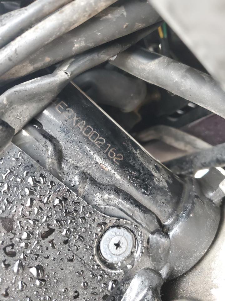 1999 Yamaha Xvz13 Tf VIN: JYAVP04E2XA002162 Lot: 81748185