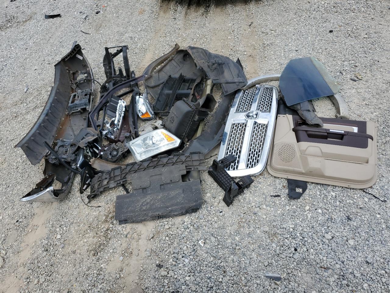 2014 Ram 1500 Laramie VIN: 1C6RR7NM9ES421588 Lot: 81893985