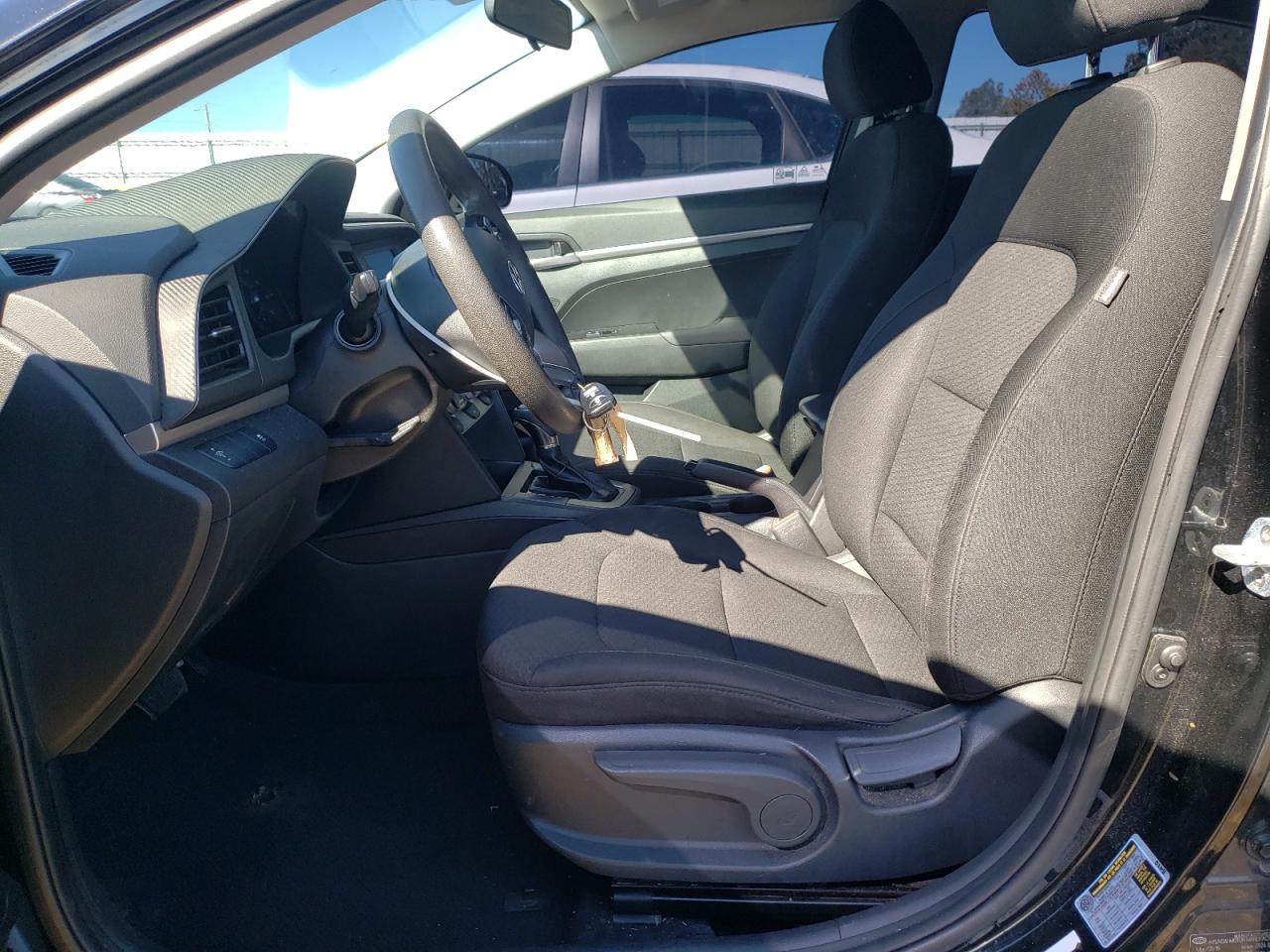 2019 Hyundai Elantra Se VIN: 5NPD74LF2KH475160 Lot: 71840075