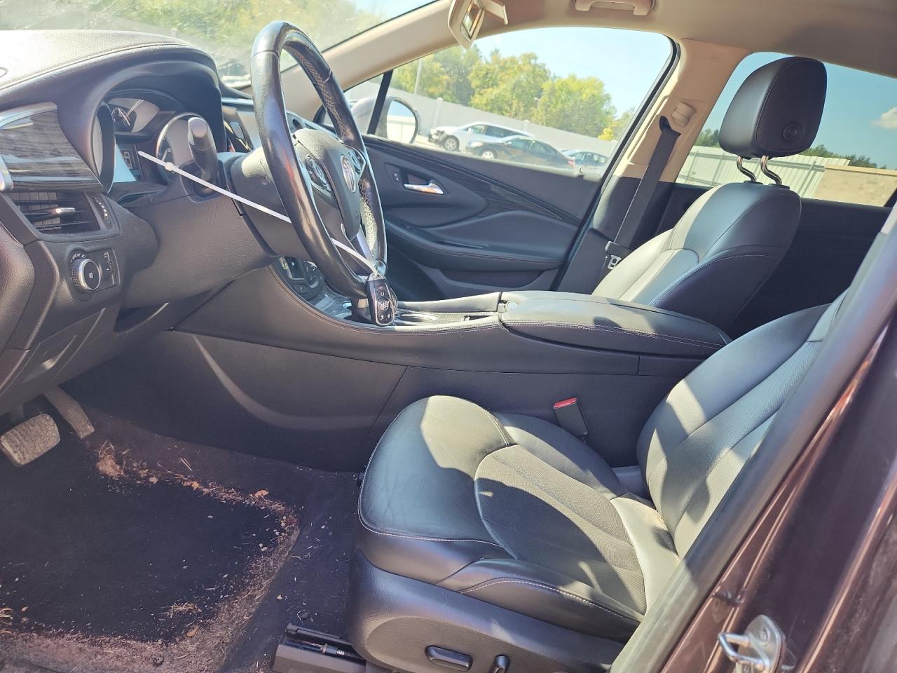 2017 Buick Envision Essence VIN: LRBFXDSA1HD099739 Lot: 84031505