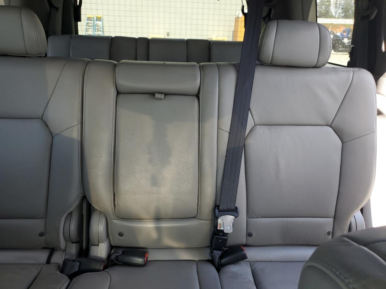 2011 Honda Pilot Exln VIN: 5FNYF4H73BB029569 Lot: 80734085