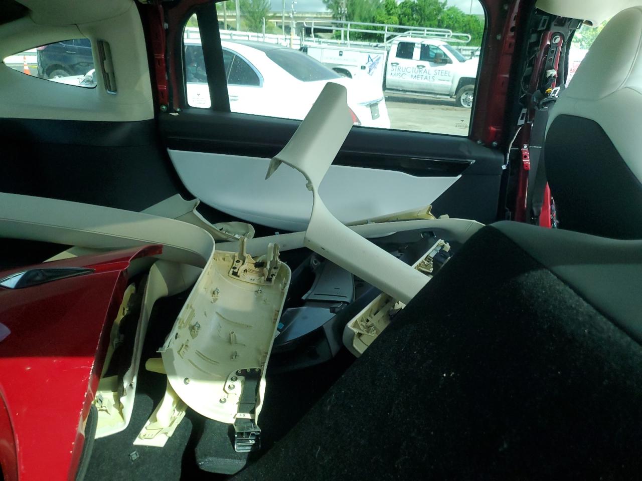 2020 Tesla Model X VIN: 5YJXCDE28LF303461 Lot: 81526835