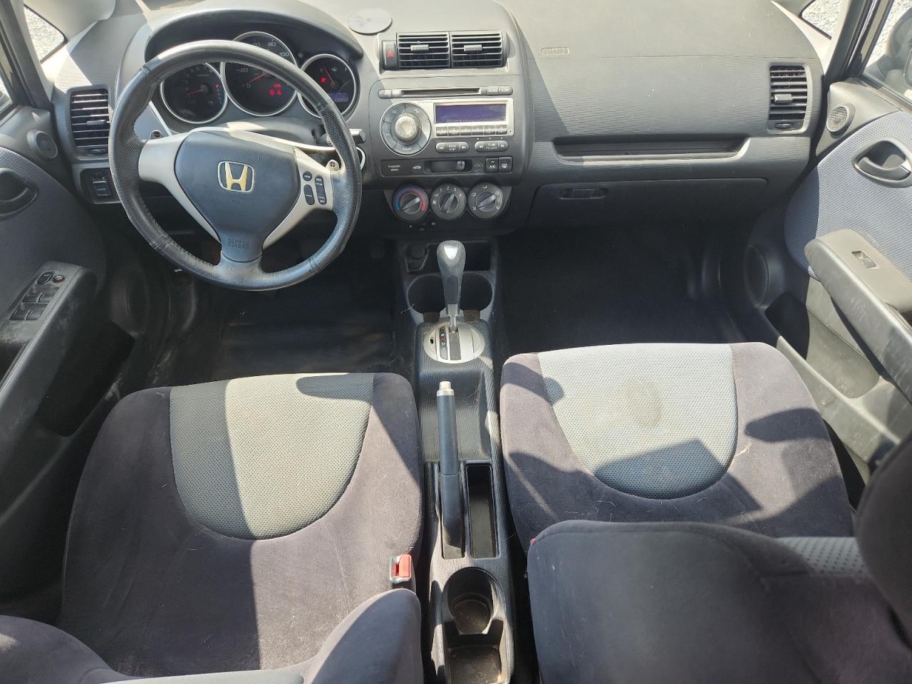 2007 Honda Fit S VIN: JHMGD38647S054606 Lot: 80679145