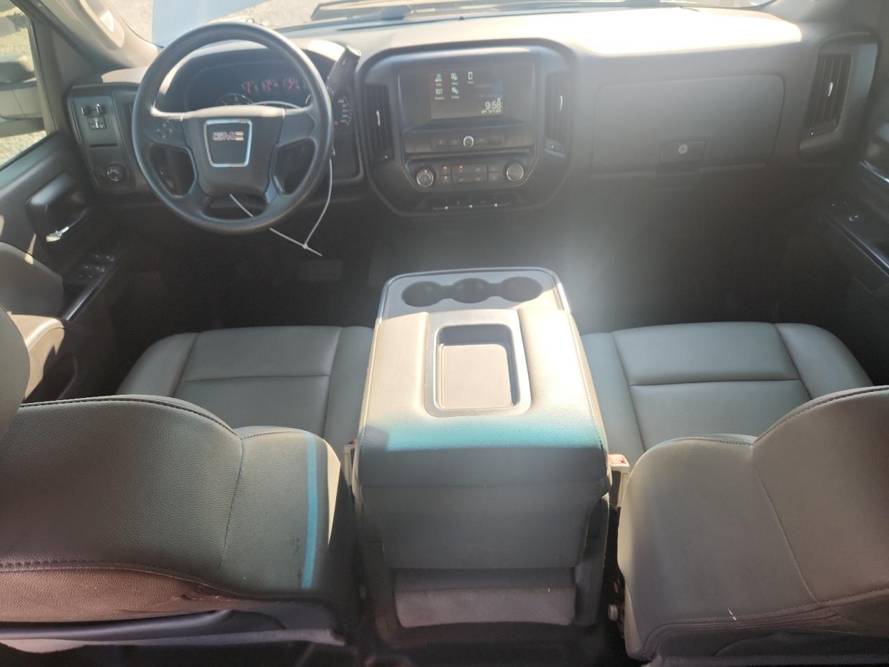 2018 GMC Sierra C2500 Heavy Duty VIN: 1GT11REG6JF270456 Lot: 80211615