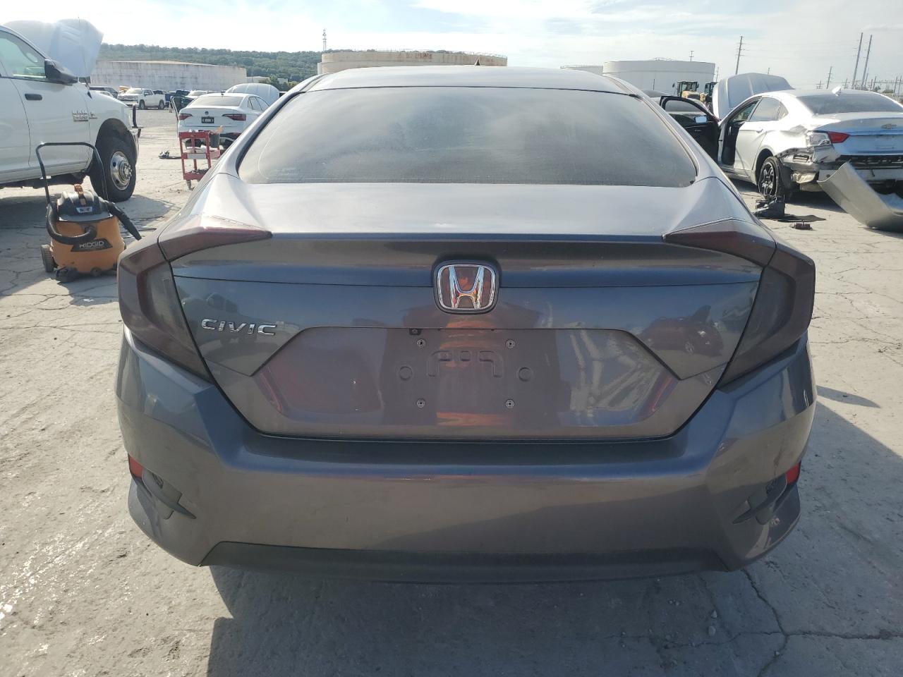 2018 Honda Civic Lx VIN: 19XFC2F55JE036081 Lot: 84631035