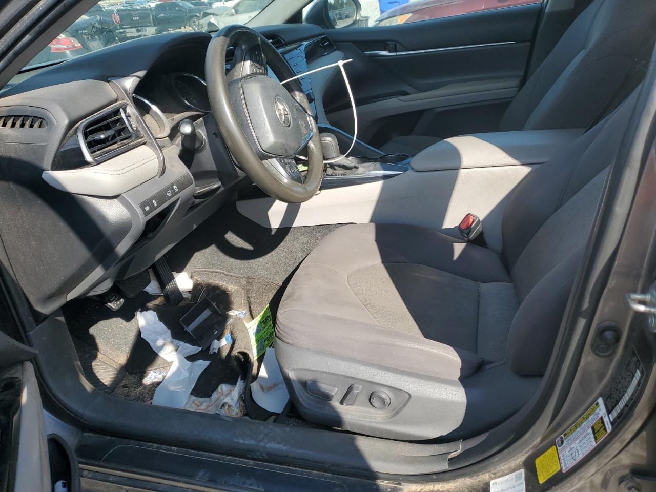 2020 Toyota Camry Le VIN: 4T1C11AKXLU995671 Lot: 82060485