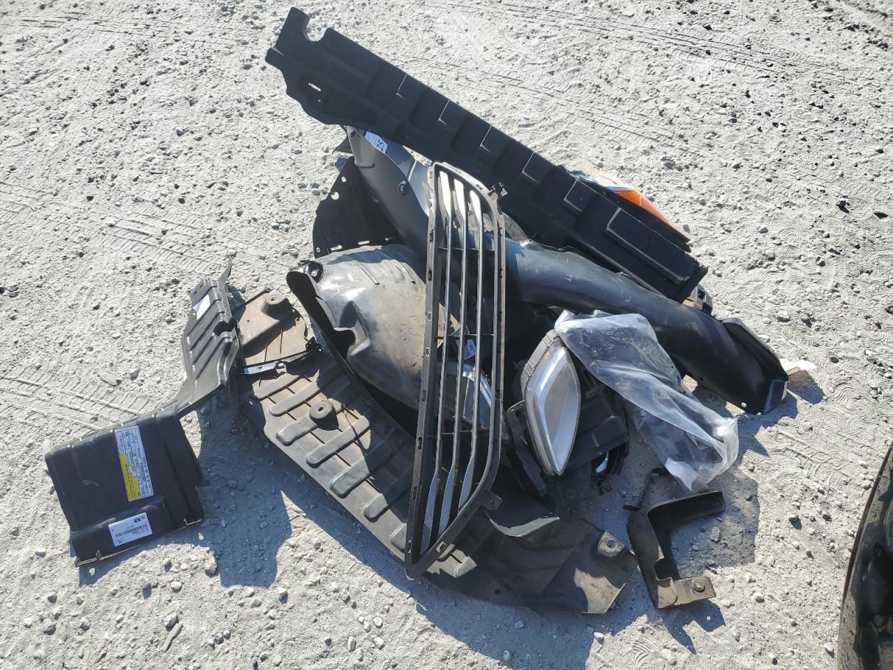 2013 Hyundai Elantra Gls VIN: KMHDH4AE7DU637599 Lot: 80682485