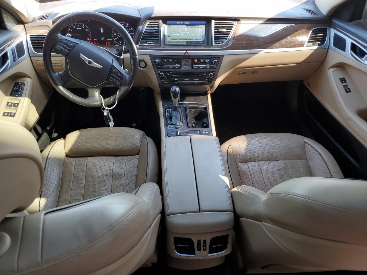 2015 Hyundai Genesis 3.8L VIN: KMHGN4JE4FU052696 Lot: 80216105