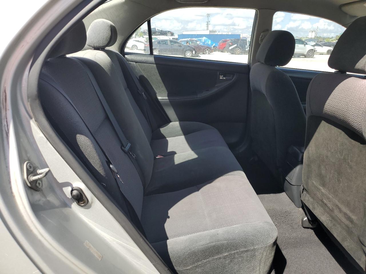 2004 Toyota Corolla Ce VIN: 1NXBR32E64Z261961 Lot: 84053315