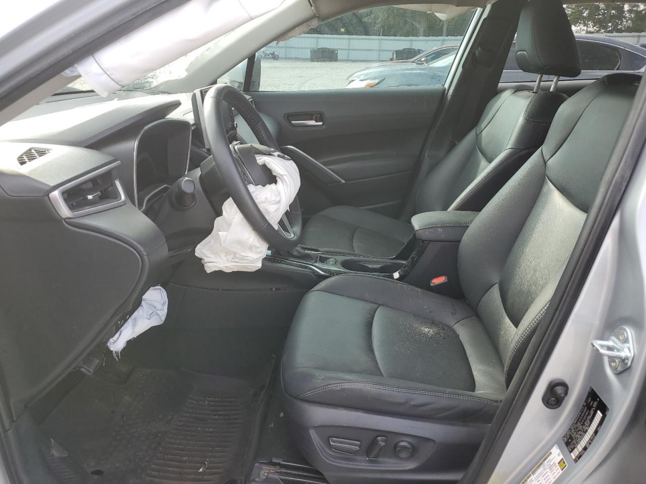 2022 Toyota Corolla Cross Xle VIN: 7MUEAAAG7NV004044 Lot: 71435685