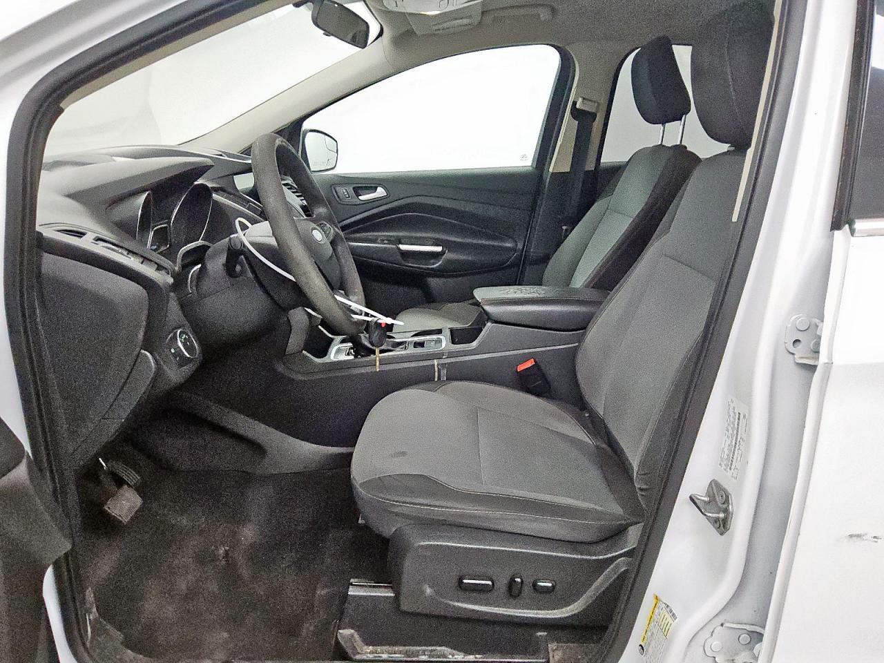 2018 Ford Escape Se VIN: 1FMCU9GD1JUD61645 Lot: 81690125