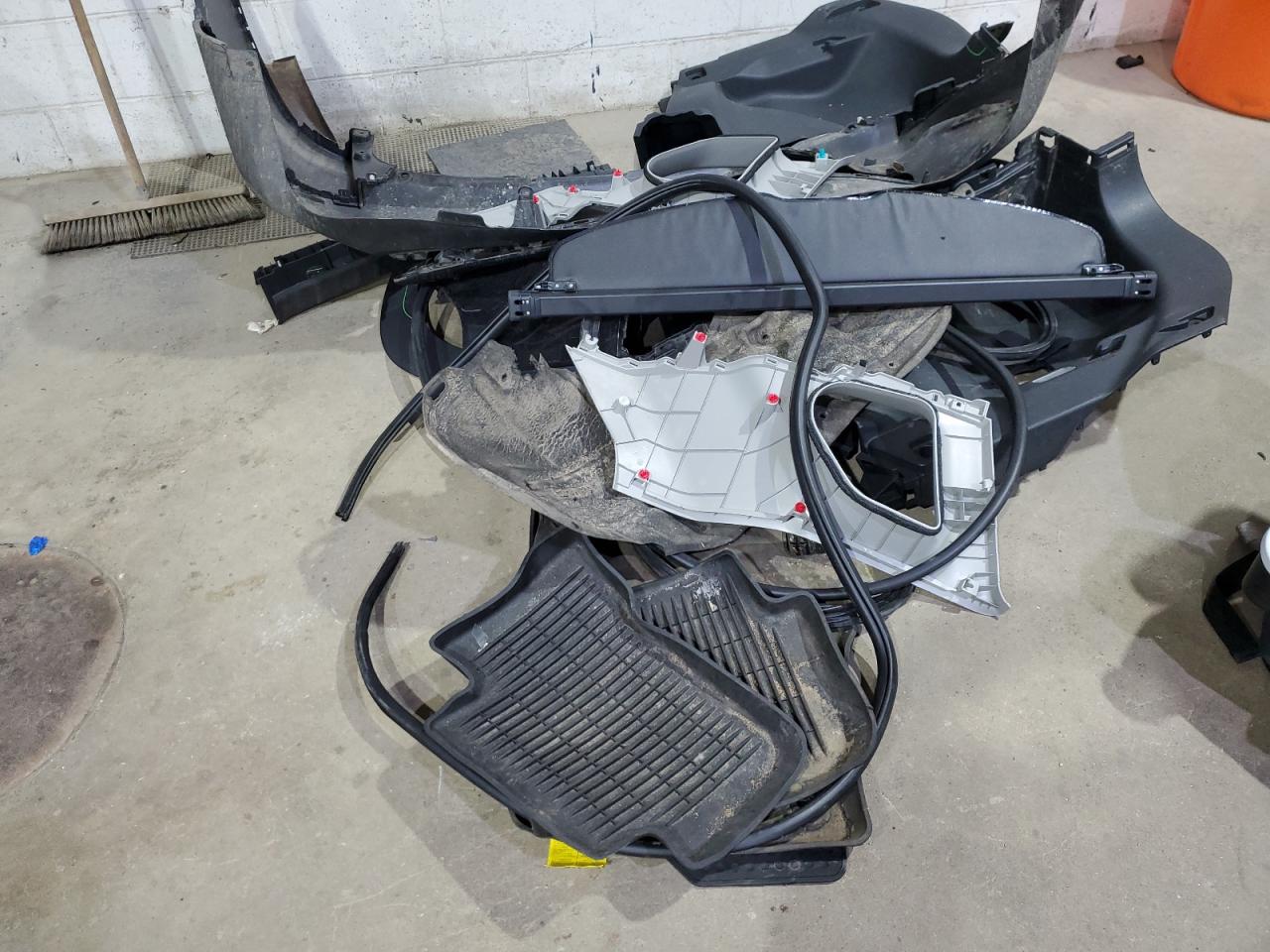 2022 Toyota Corolla Cross Le VIN: 7MUBAABG8NV007066 Lot: 80451625