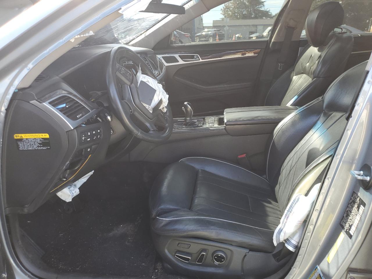 2015 Hyundai Genesis 3.8L VIN: KMHGN4JE4FU071863 Lot: 92798665