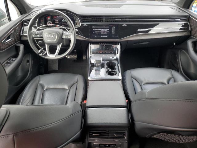  AUDI Q7 2021 Серый