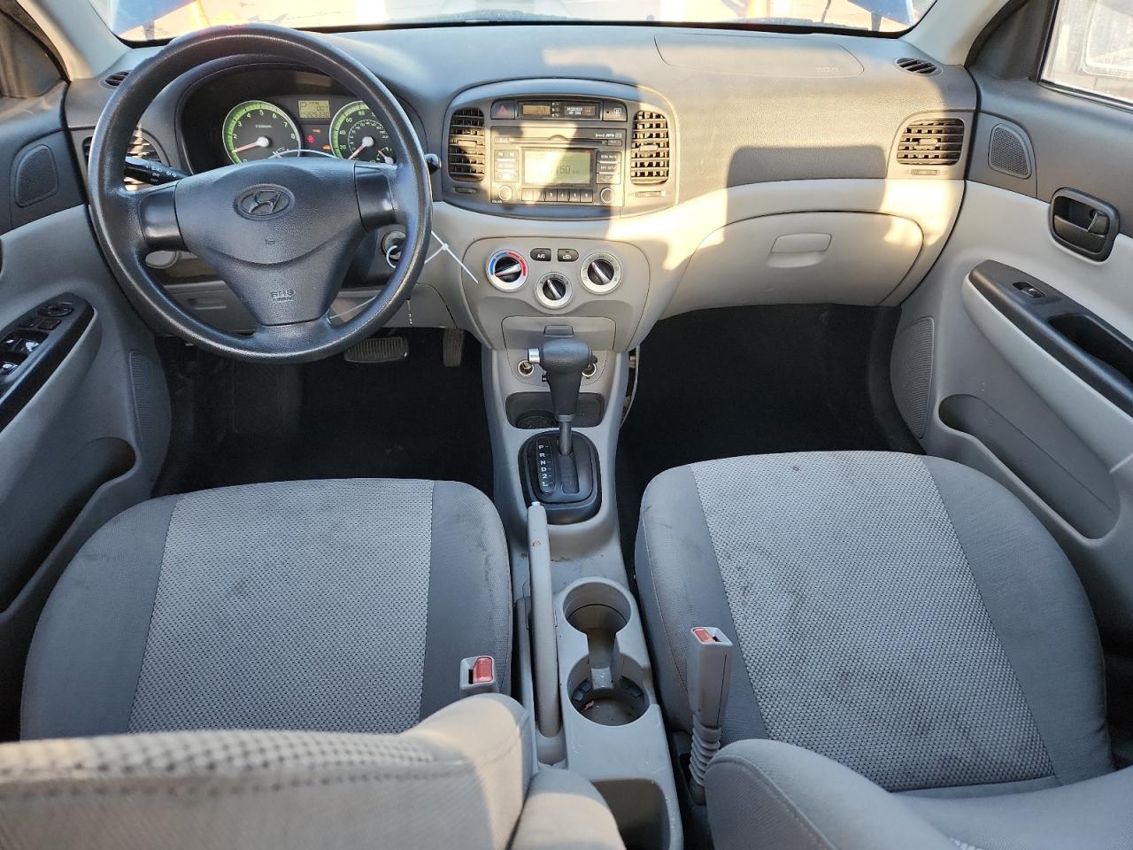 2008 Hyundai Accent Gls VIN: KMHCN46C18U241458 Lot: 81766175