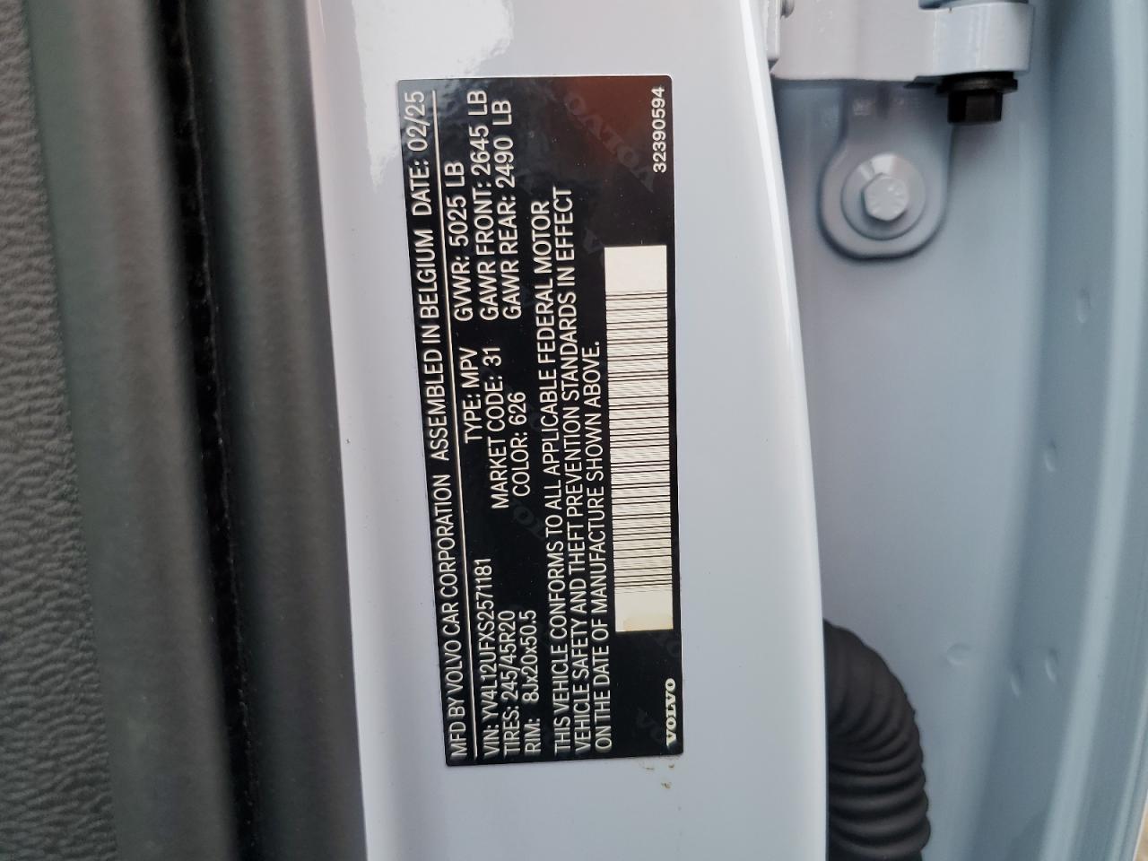 2025 Volvo Xc40 Ultra VIN: YV4L12UFXS2571181 Lot: 84181275