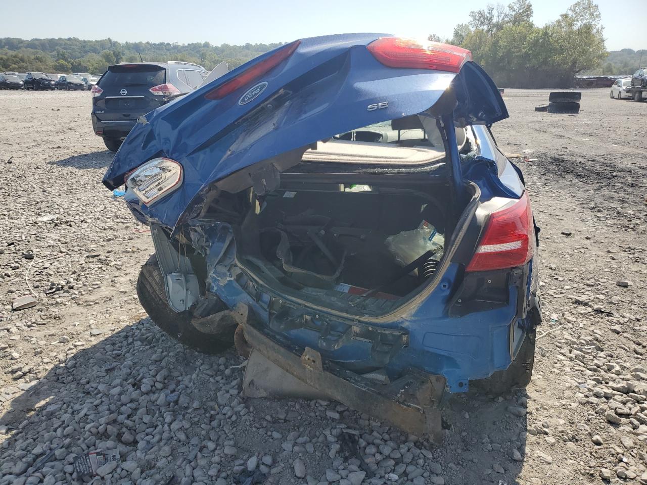 2018 Ford Focus Se VIN: 1FADP3F28JL269764 Lot: 84600695