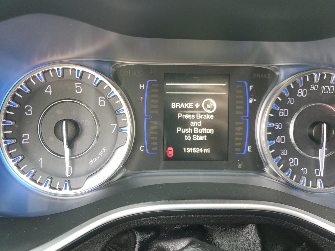 2015 Chrysler 200 Limited VIN: 1C3CCCABXFN688935 Lot: 81868995