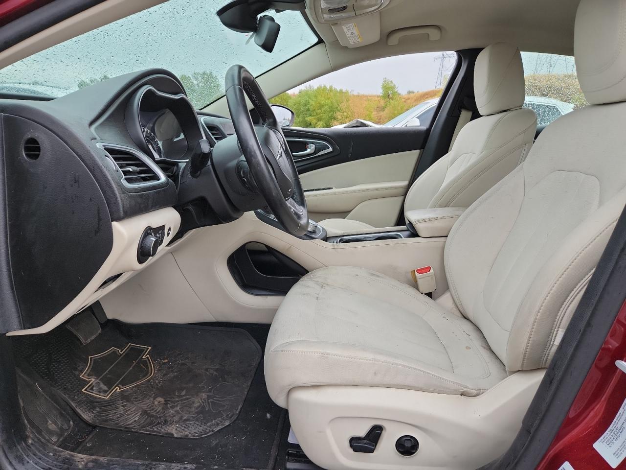 2015 Chrysler 200 Limited VIN: 1C3CCCABXFN532927 Lot: 83806825