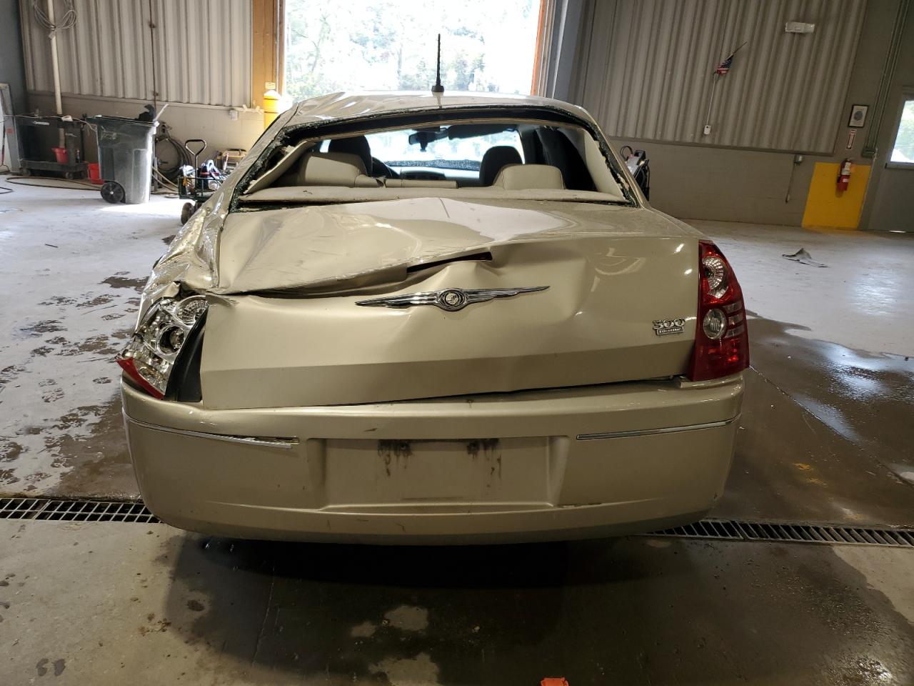 2008 Chrysler 300 Touring VIN: 2C3LA53G68H253092 Lot: 83889465