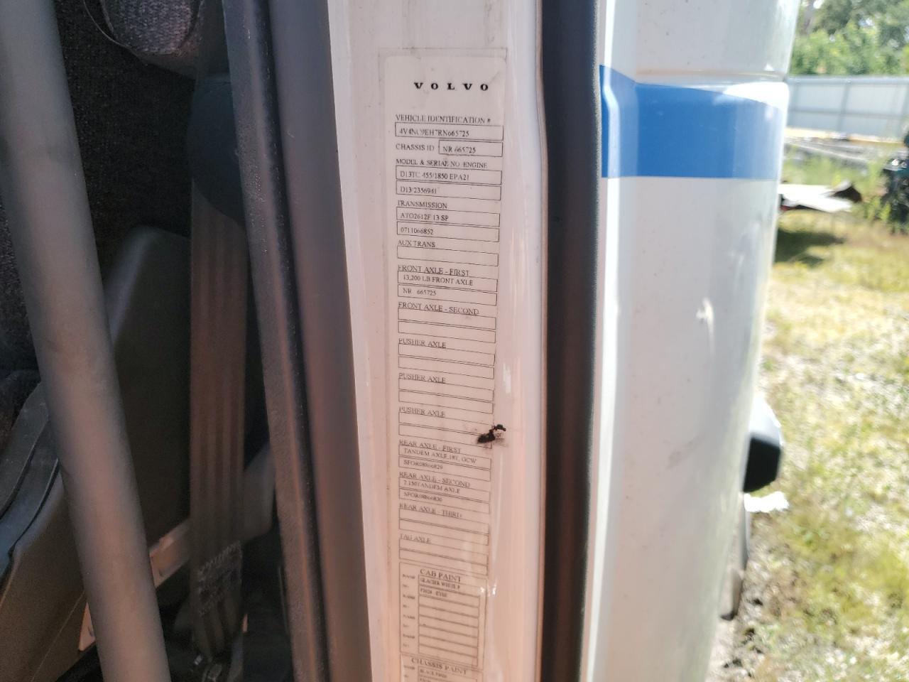 2024 Volvo Vnl Semi Truck VIN: 4V4NC9EH7RN665725 Lot: 70877865